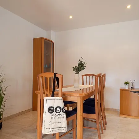 Casa Familiar Con Piscina Privada, A/c, Wifi Y Cerca De Playa Y Comercios - Es-325-21 * Torroella De Montgri